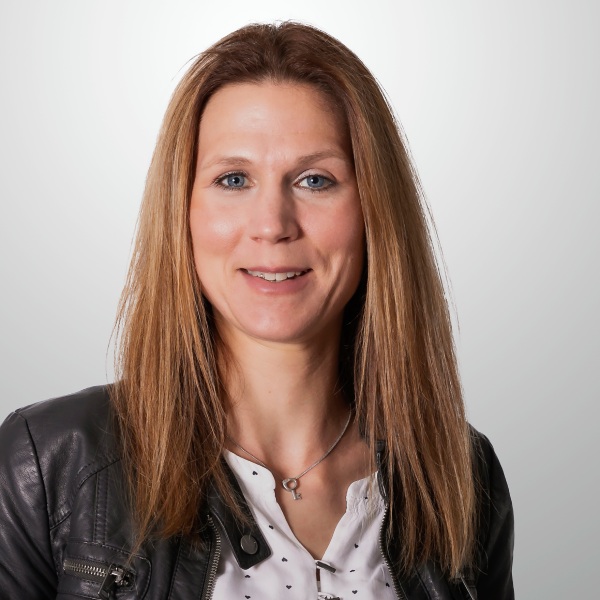 Julia Stecker